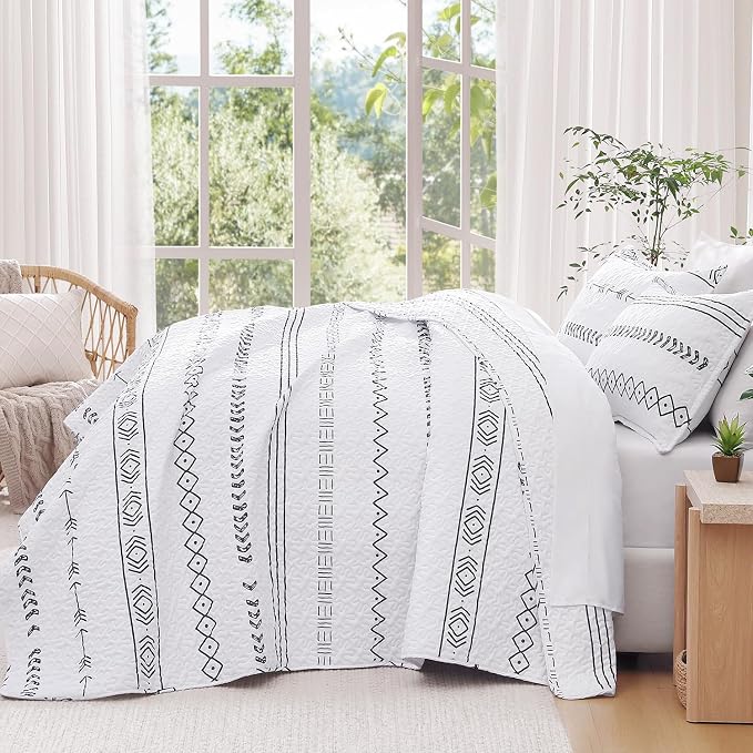 White Oversized Super King Quilt Set, 3 Pieces Striped Bedspread | Boho Soft - Image 7