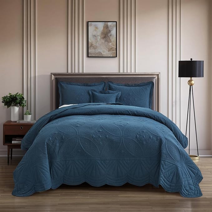 DaisyHuang Bedspread by DaisyHuang