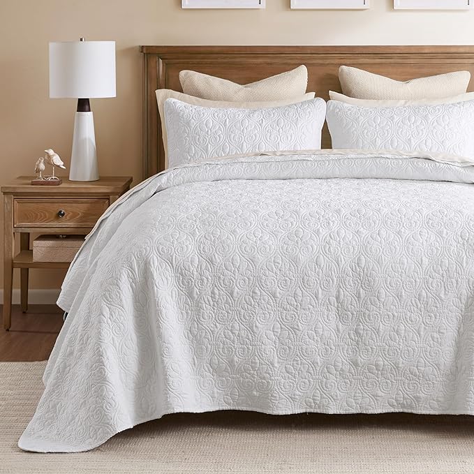 Madison Park Queen Quilt Bedding Set, Cottage-Inspired Damask, Classic Stitch by MADISONPARK