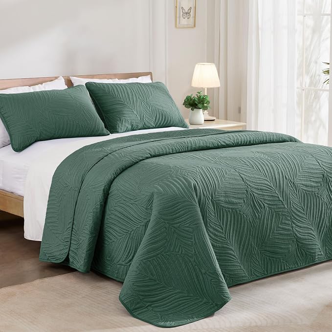 Exclusivo Mezcla 2-Piece Twin Quilt Bedding Set, Soft Microfiber Bedspreads | - Image 2