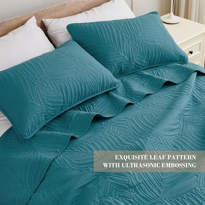 Exclusivo Mezcla 3-Piece King Quilt Bedding Set, Soft Microfiber Bedspreads | - Image 3