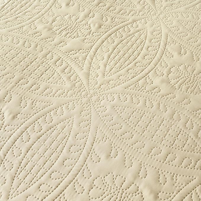 akkialla 118"x106" Beige California King Quilt Set, Oversized Floor-Length - Image 7