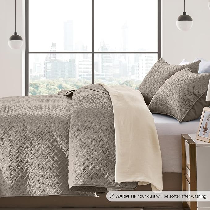 FLYMME Quilts Queen Size, Lightweight Taupe Bedspreads, Basket Weave Pattern - Image 4