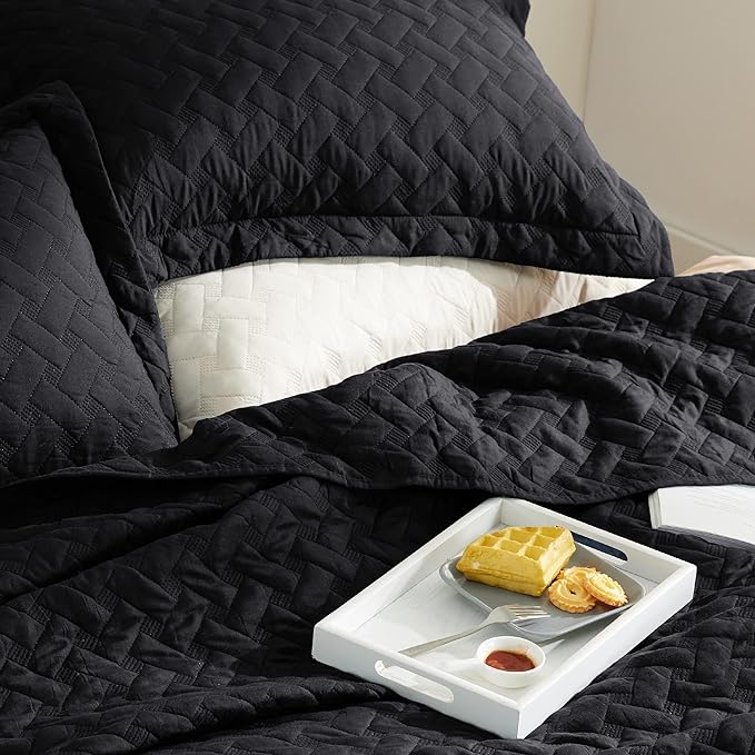 Bedsure Quilts Queen Size, Lightweight Comforter Set, Basket Weave, All-Season - Image 3