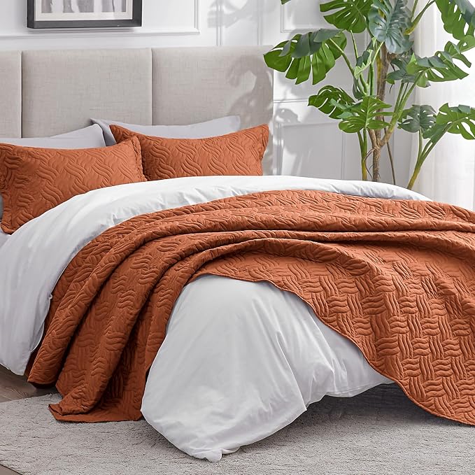 Love's cabin California King Size Quilt Bedding Set Umber Bedspread - Image 2
