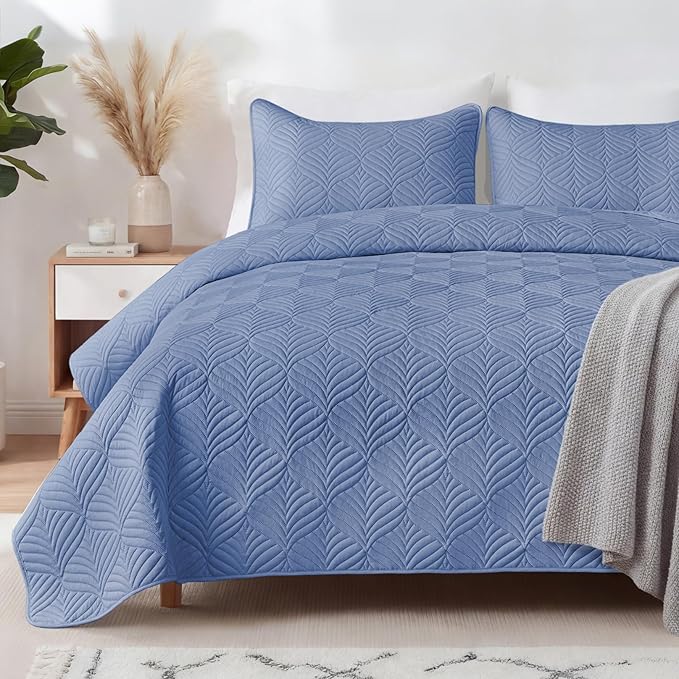 Whale Flotilla Extra Soft Queen Quilt Bedding Set, Lightweight Bedspreads | by WHALEFLOTILLA
