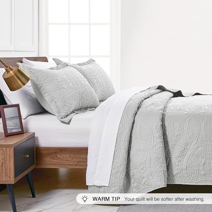 Love's cabin California King Size Quilt Bedding Set Light Grey Bedspreads - Image 4