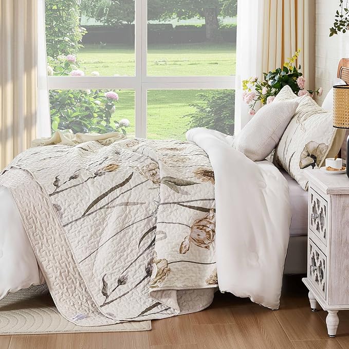 WONGS BEDDING Queen Floral Quilt Set, Reversible Brown Vintage Coverlet | Soft - Image 3