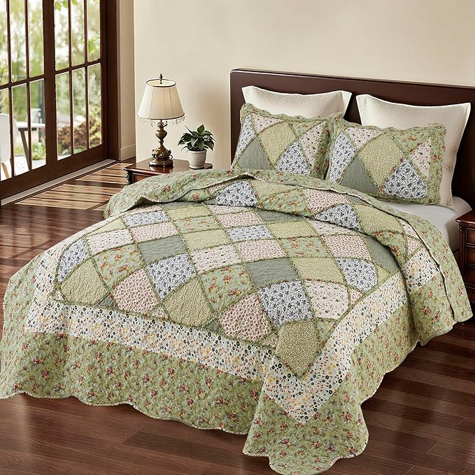 King Size Quilt Set Green Floral Patchwork Quilted Bedspreads Coverlet Set | by VIVILINEN