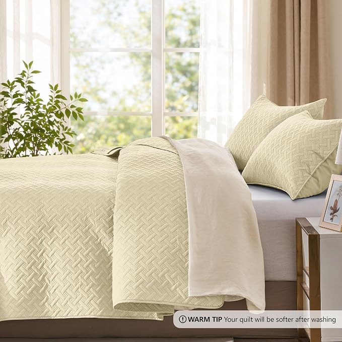 FLYMME Quilts Queen Size, Lightweight Butter Yellow Bedspreads, Basket Weave - Image 3