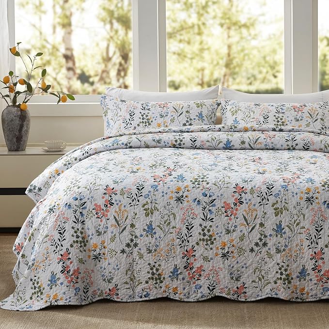 3-Piece King Size Quilt Set Lightweight Bedspread Coverlet 98''x106'' Garden - Image 2