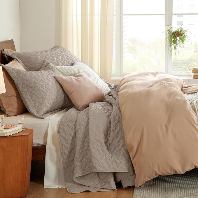 Bedsure California King Quilt, Lightweight Comforter Set, Taupe Bedspread | - Image 6