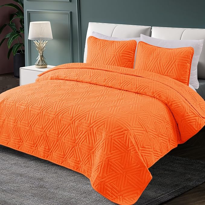 Whale Flotilla Soft Geometric King Quilt Set - Image 2