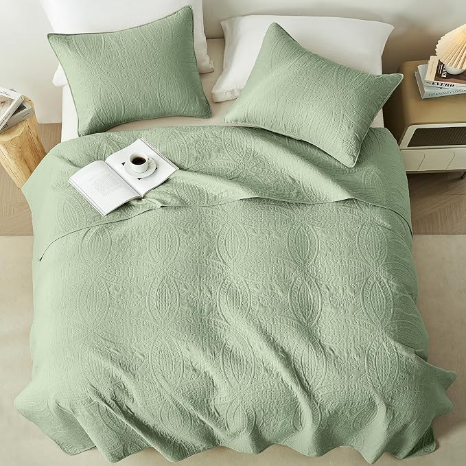 akkialla Quilts Queen Size, Sage Green Ultrasonic Full/Queen Quilt Set - Image 3