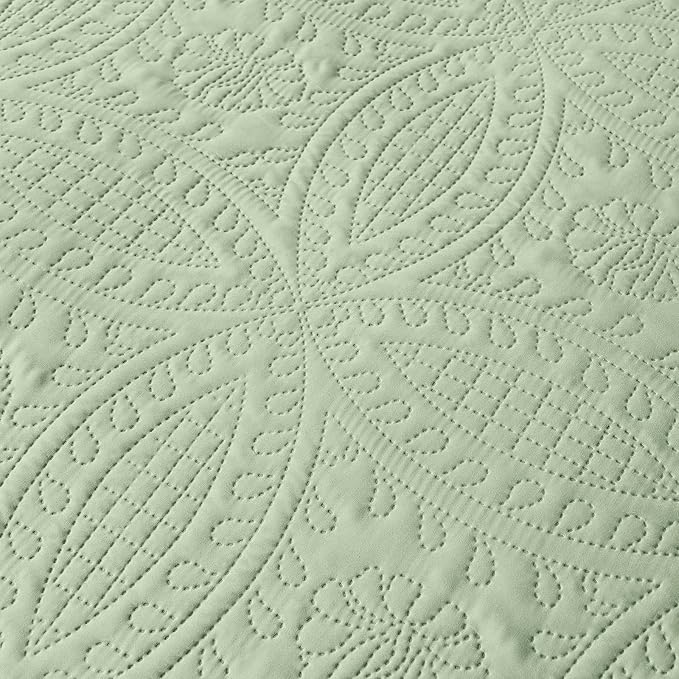 akkialla Twin Quilt Bedding Set, Sage Green Ultrasonic Quilt Set, Lightweight - Image 7