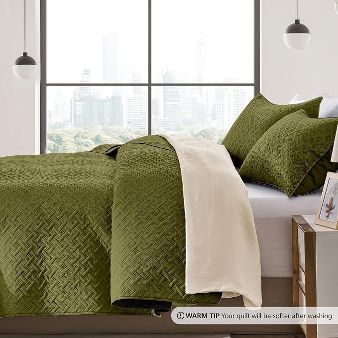 FLYMME Quilts Queen Size, Lightweight Olive Green Bedspreads, Basket Weave - Image 4