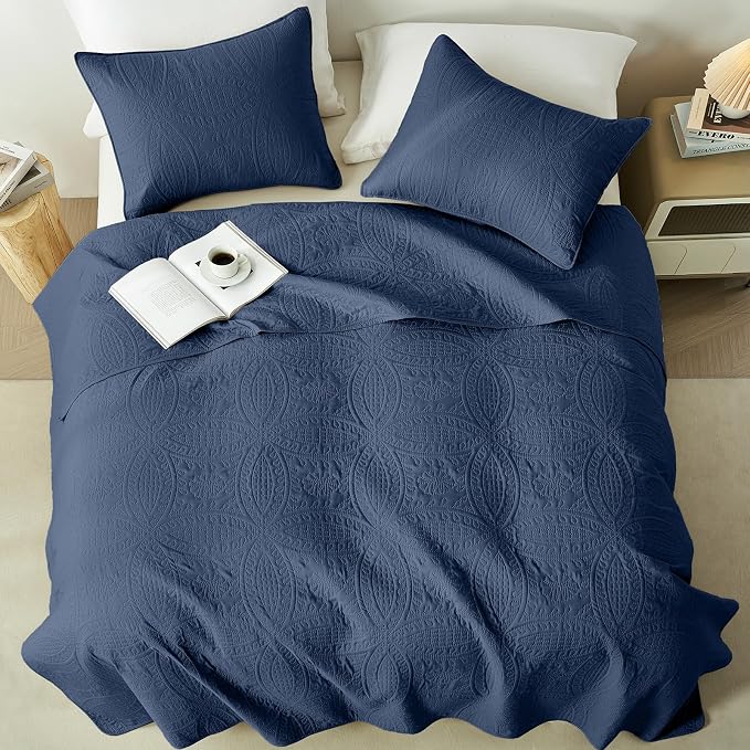 akkialla Navy King/Cal King Quilt Set, Ultrasonic Lightweight Bedspread Coverlet - Image 3