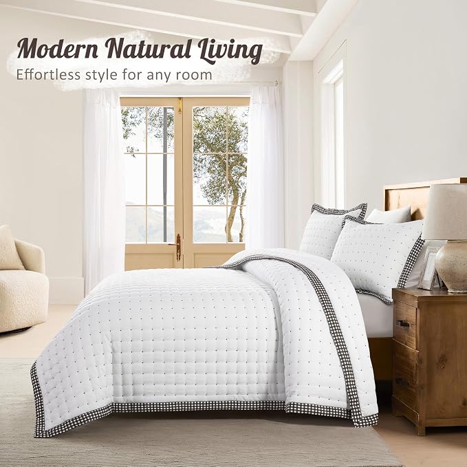WDCOZY White Oversized King Quilt Set, California Cal King Rustic Bedspread - Image 7