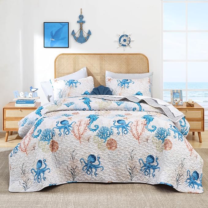 weigelia Coastal Quilt Queen Size, Seahorse Lightweight Summer Bedding | by WEIGELIA