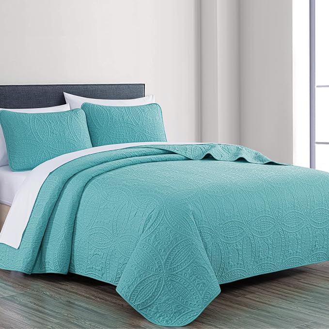 Chezmoi Collection Austin 3-piece Oversized Bedspread Coverlet Set by ChezmoiCollection