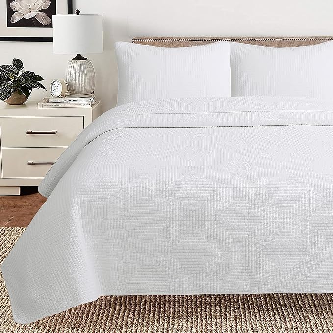 Cozy Line Home Fashions 100% Cotton Square Check Stitch Solid White Quilt by CozyLineHomeFashions
