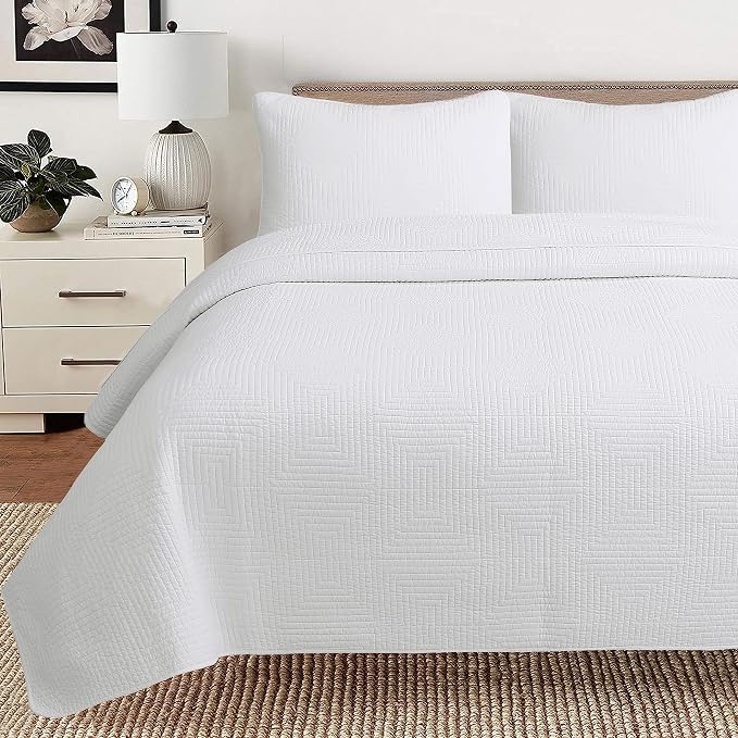 Cozy Line Home Fashions 100% Cotton Square Check Stitch Solid White Quilt by CozyLineHomeFashions