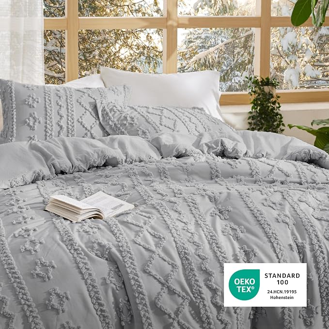 Bedsure Tufted Boho Comforter Set Queen Size - Image 6