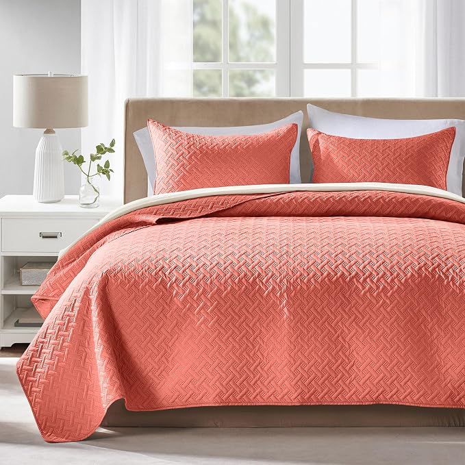 FLYMME Twin Quilt Set, Lightweight Coral Bedspreads, Basket Weave Pattern by FLYMME