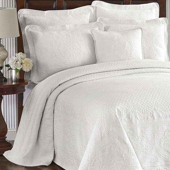 King Charles Modern Farmhouse Floral Matelasse Bedspread, 100% Cotton - Image 2