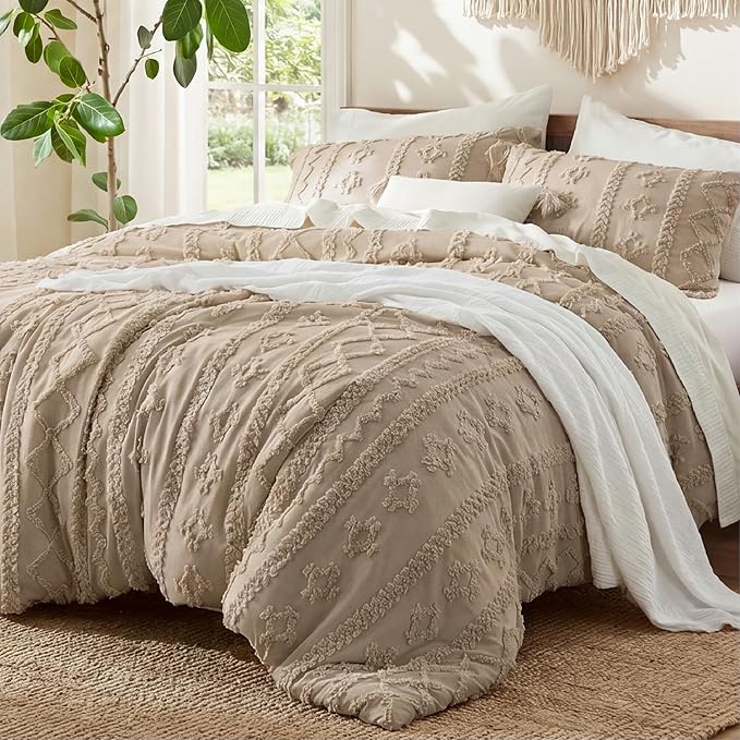 Bedsure Tufted Boho Comforter Set Oversized King by Unknown