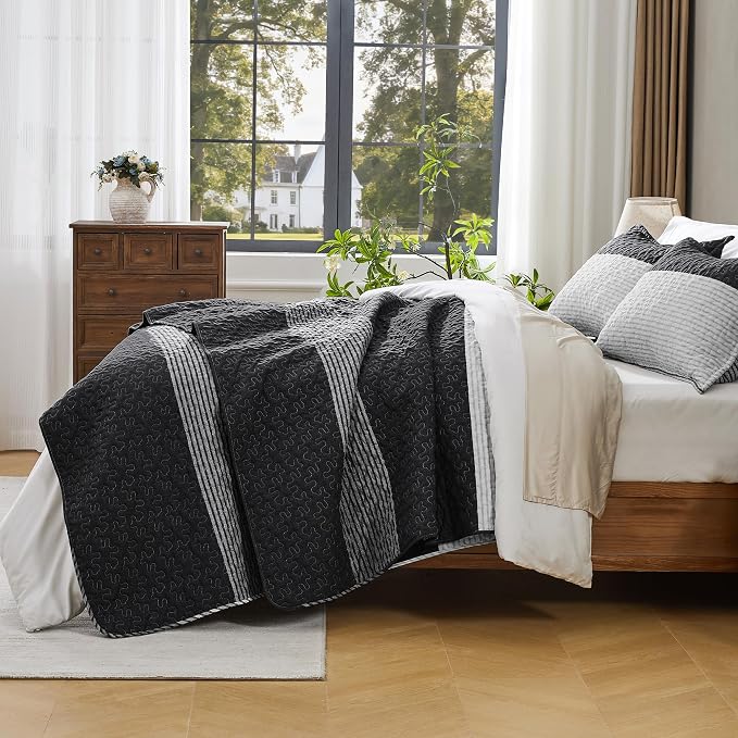 California King Quilt Set Black White, 3 Pieces Grey Bedspreads | Ultra Soft - Image 5
