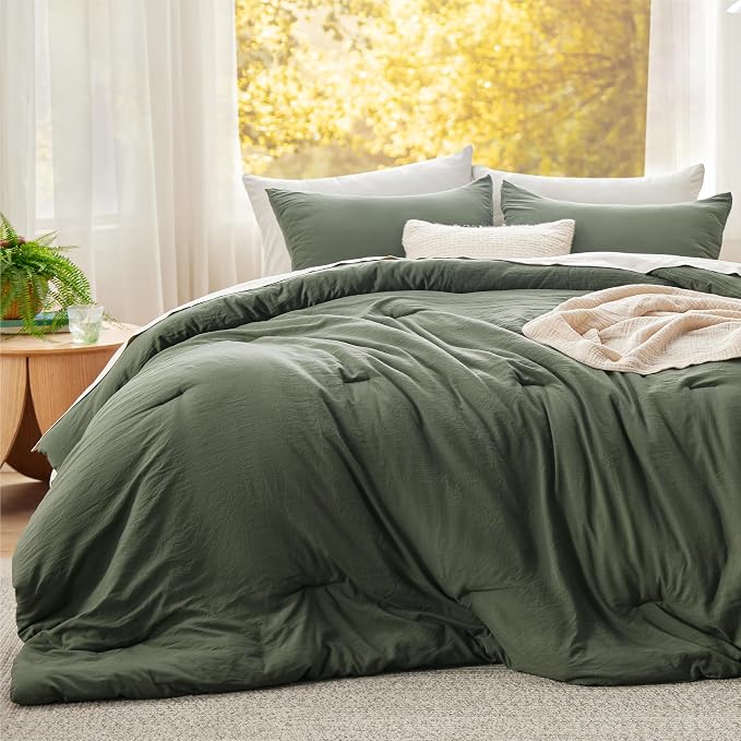 Bedsure Super King Plus Comforter Set, Dark Green Soft Prewashed Bedding - Image 2