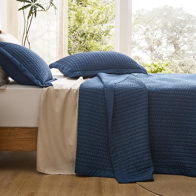 Bedsure Bedspreads Queen Size, Lightweight Striped Comforter, Ultra Soft - Image 2