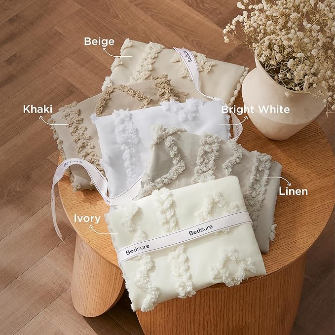 Bedsure Tufted Boho Comforter Set Oversized King - Image 5