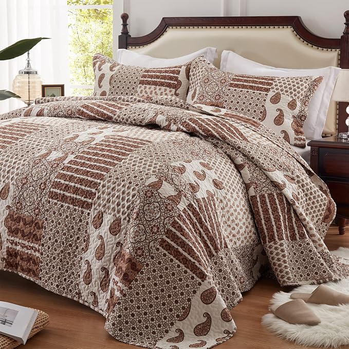 Quilt Set - Full/Queen Size Brown Paisley Patchwork 3 Piece Bedding Set by LEAONME