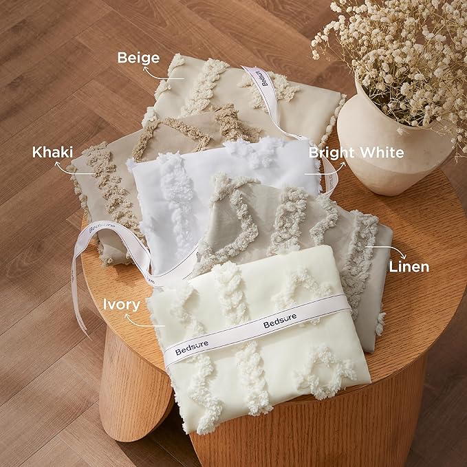Bedsure Tufted Boho Comforter Set Oversized King - Image 3