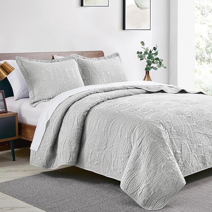 Love's cabin King Size Quilt Bedding Set Light Grey Bedspreads - Image 2