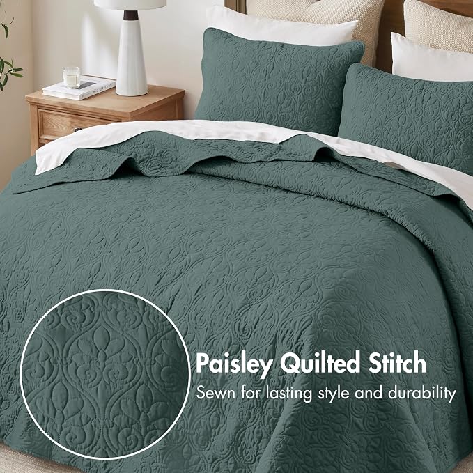 Madison Park King Quilt Bedding Set, Cottage-Inspired Damask, Classic Stitch - Image 3