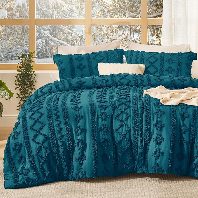Bedsure Tufted Boho Comforter Set Queen Size by Unknown