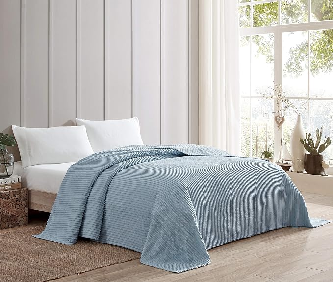 Beatrice Home Fashions King Channel Chenille Bedspread, lightweight tufted 100% - Image 2