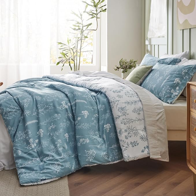 Bedsure Mineral Blue King Comforter Set - Image 4