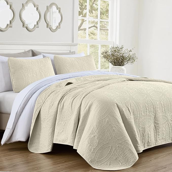Chezmoi Collection Austin 3-Piece Oversized Bedspread Coverlet Set by ChezmoiCollection