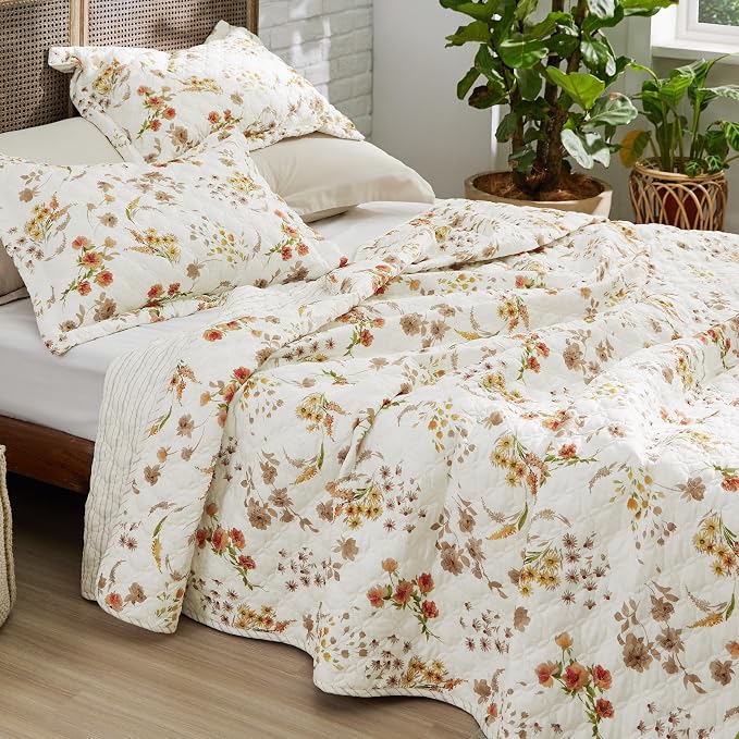 Bedsure Fall Quilts King Size, Reversible Botanical Floral Comforter, - Image 4