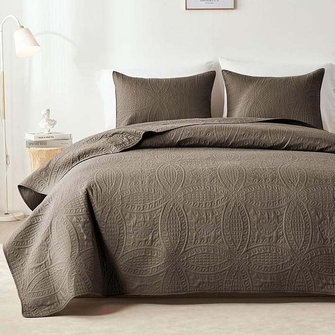 akkialla Mocha Brown King/Cal King Quilt Set, Ultrasonic Lightweight Bedspread by akkialla