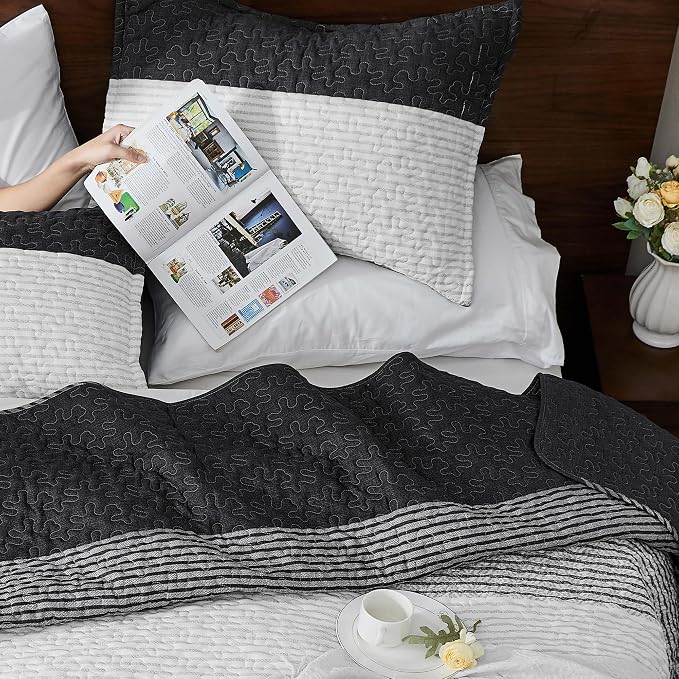 California King Quilt Set Black White, 3 Pieces Grey Bedspreads | Ultra Soft - Image 4