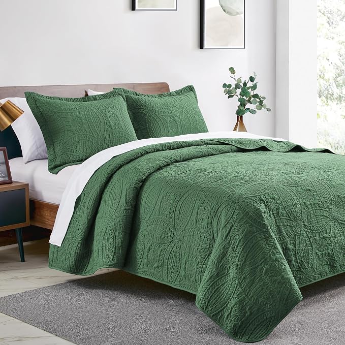 Love's cabin King Size Quilt Set Dark Green Bedspreads - Image 2