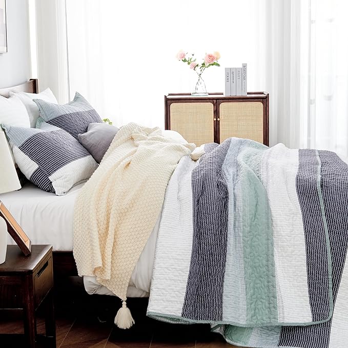 Oversized King Quilt Sage Green, 2 Pillowcases（120x120 Inch） - Image 2