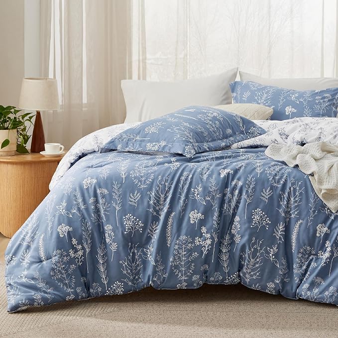 Bedsure Infinity Blue Full Comforter Set by Unknown