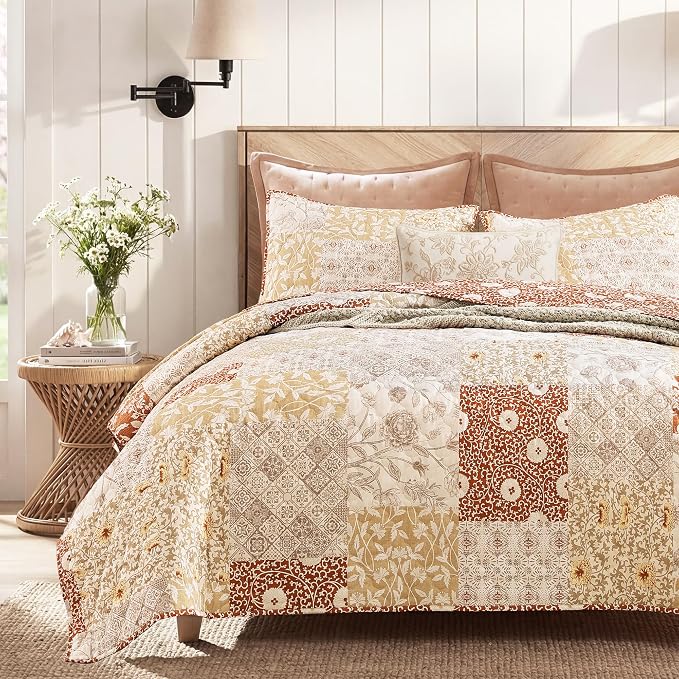 King Quilt Set-3 Pieces Soft Bedding Lightweight Floral Patchwork Coverlet | by BLOOMHAVEN