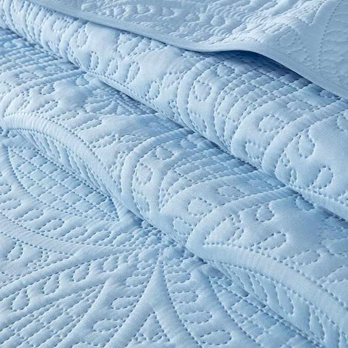 Chezmoi Collection Austin 3-Piece Oversized Bedspread Coverlet Set - Image 4